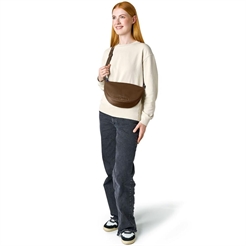 Hunter Crossbody Väska Design Charlotte Brun